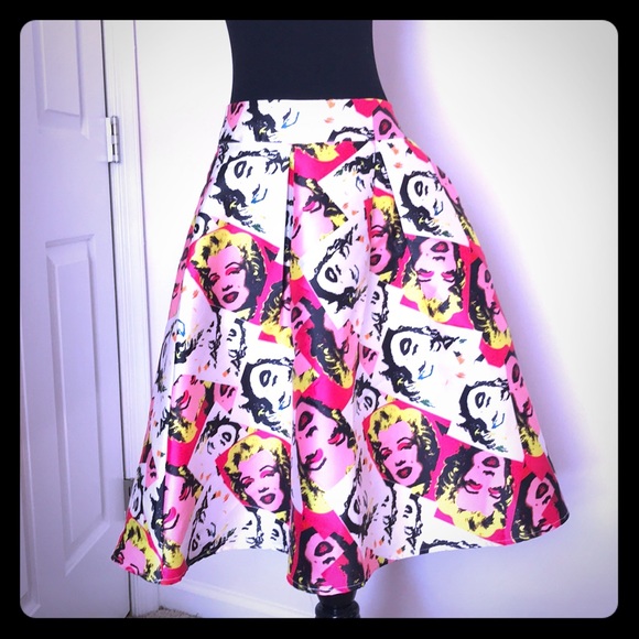 banjul Dresses & Skirts - Banjul Marilyn Monroe Skirt NWT L pink white